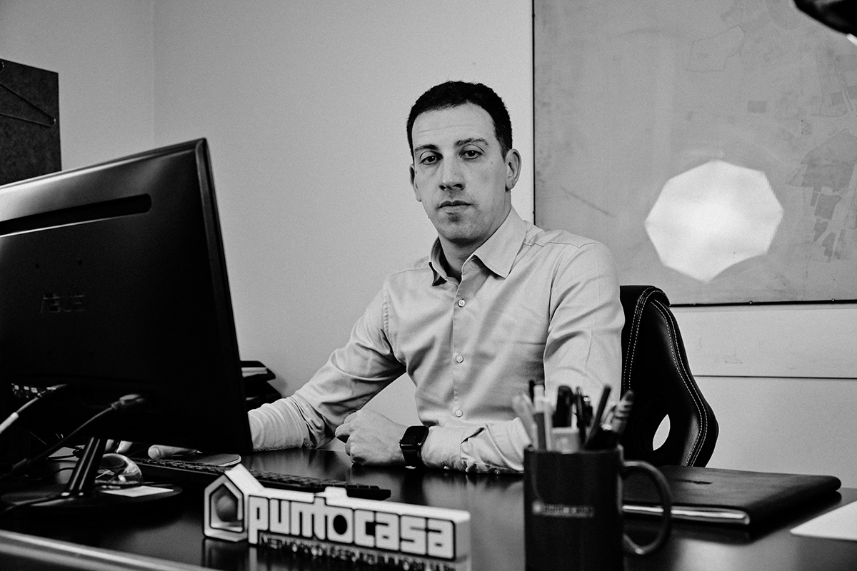Ritratto e studio dell’ambiente di lavoro per PuntoCasa 08